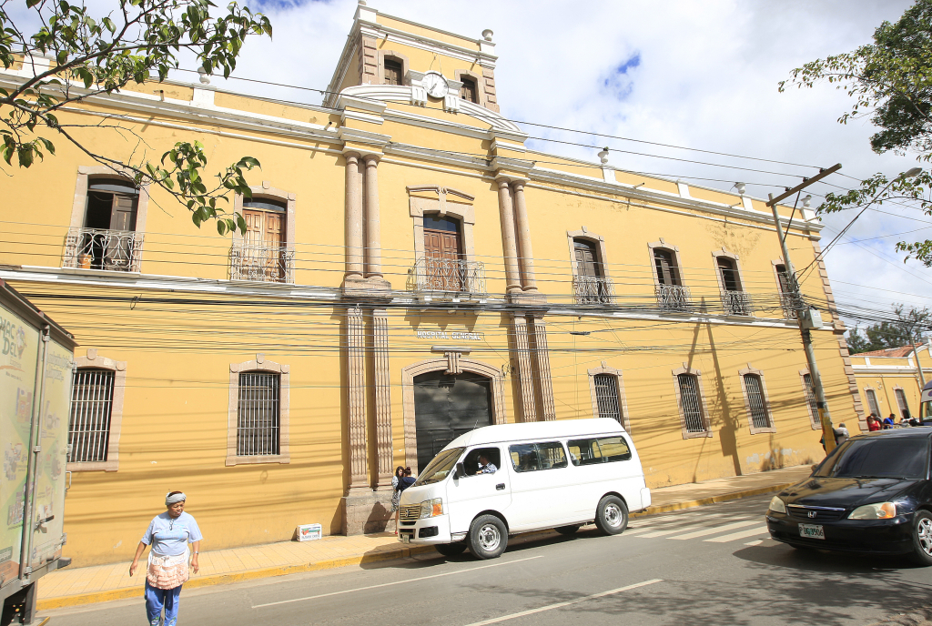 Director del Hospital San Felipe: “solo tenemos diez cupos para paciente con covid-19 del sexo masculino”