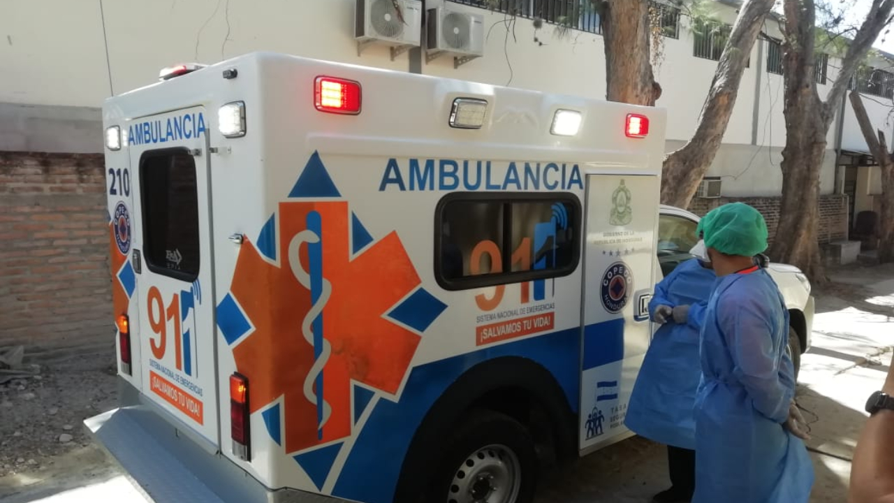 Médicos denuncian que hospital del Tórax está a punto de colapsar con pacientes de covid-19
