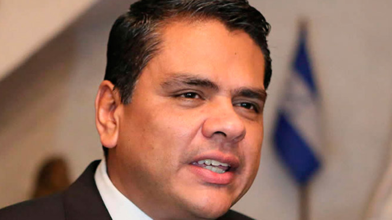 Alden Rivera explica la fase preparatoria para la reapertura económica a partir del 8 de junio
