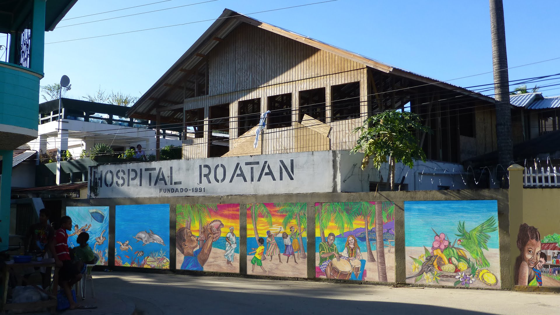 Preocupante cadena de contagios de covid-19 entre personal de salud en Islas de la Bahía: 26 nuevos casos