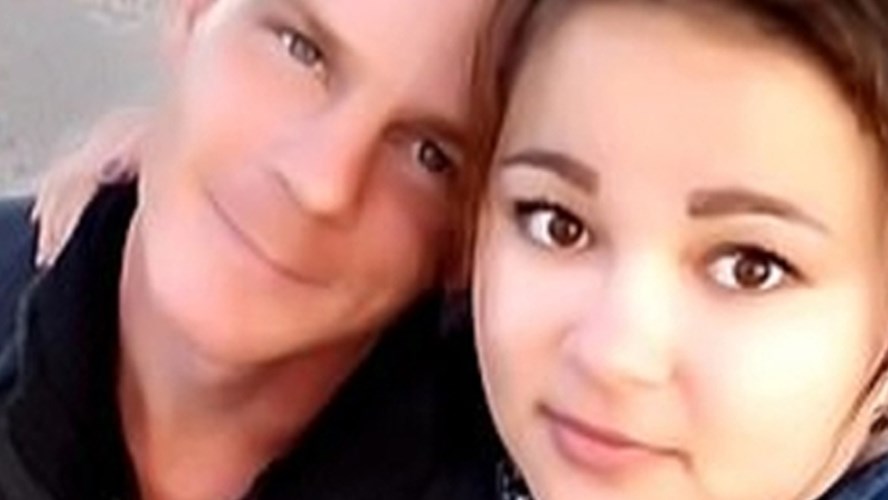 Bebé fallece de hambre y otro lucha por su vida, tras ser abandonados por sus padres para irse a emborrachar