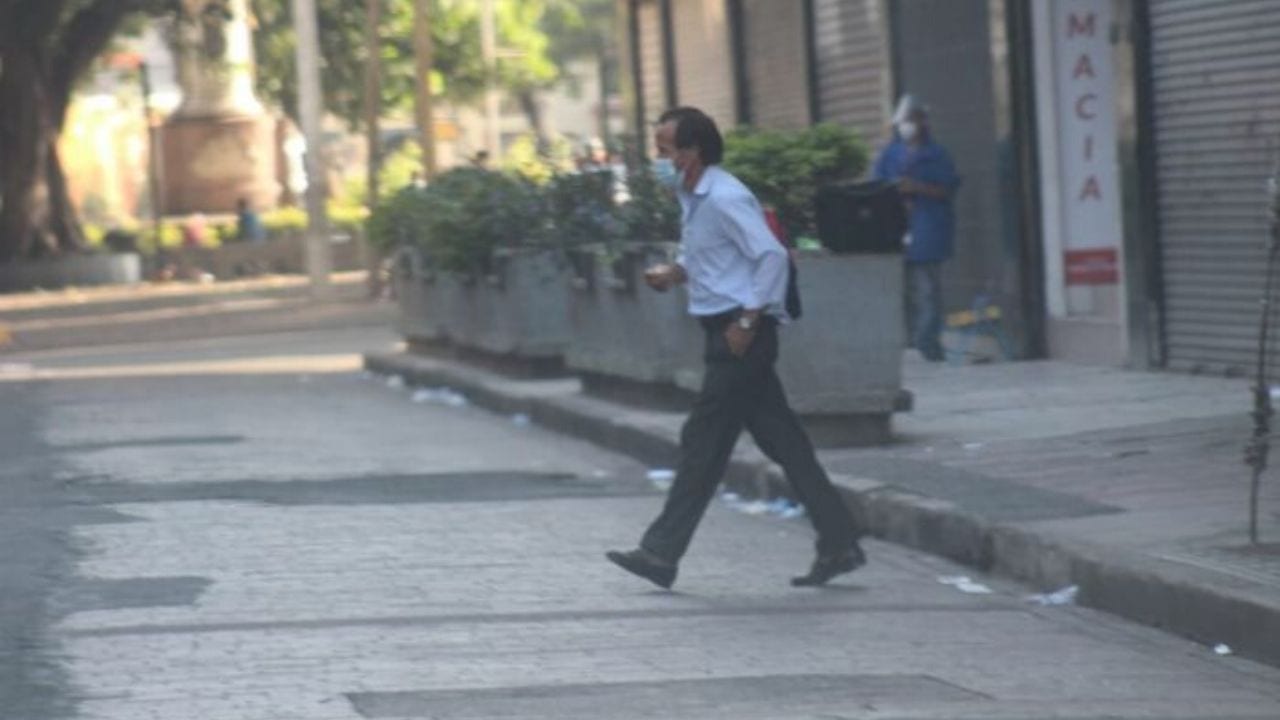 Editorial HRN: ¡A salvar vidas, y medios de vida!