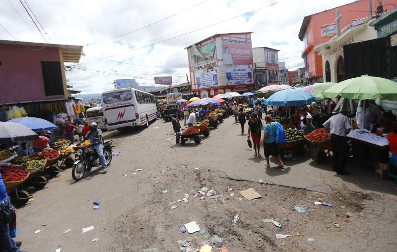 Honduras: Vendedores del Zonal Belén presentan propuesta para que les permitan reabrir el mercado