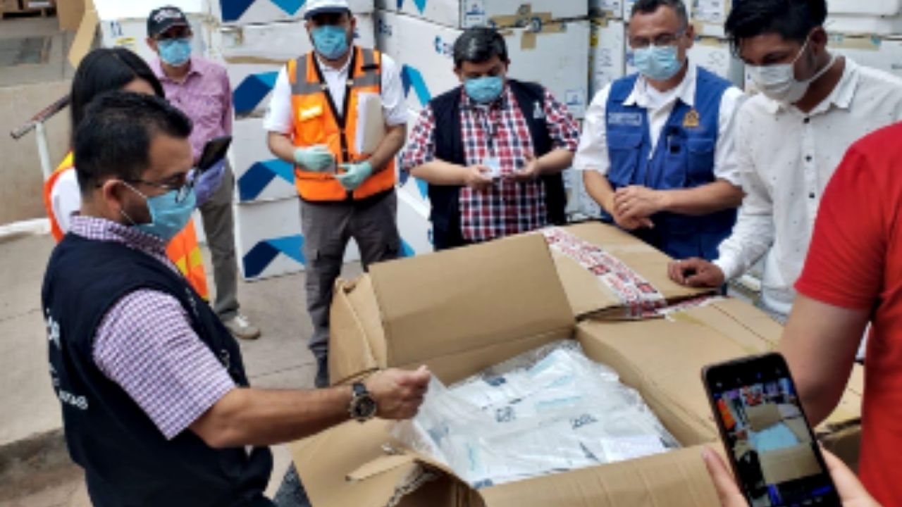 Más de 10 toneladas de equipo de bioseguridad llega a Honduras para hacerle frente a la pandemia de covid-19