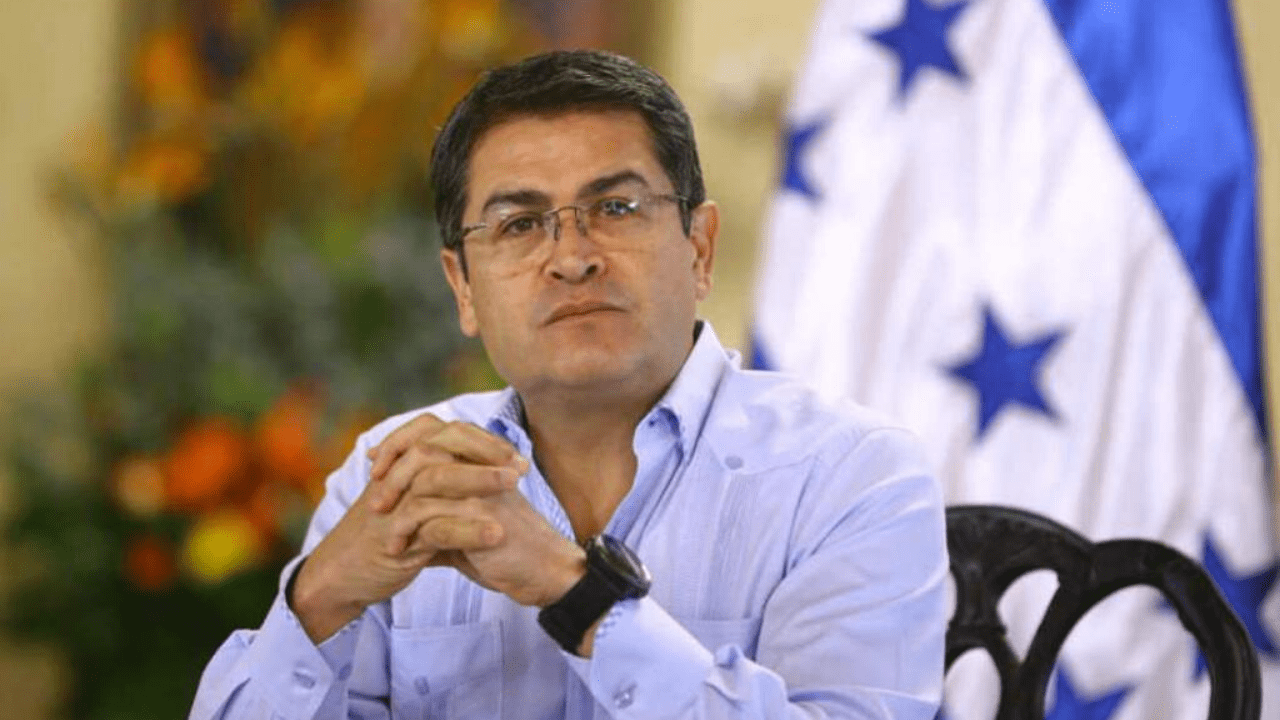 Presidente Hernández sobre caso hospitales móviles: "aquí se tiene que investigar cada centavo"