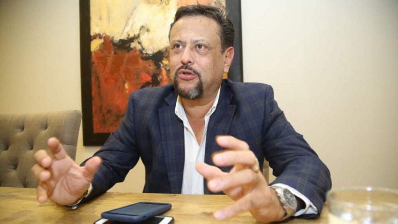 Arnaldo Bueso anuncia que "es imposible que este 2020 retornemos a las clases presenciales"