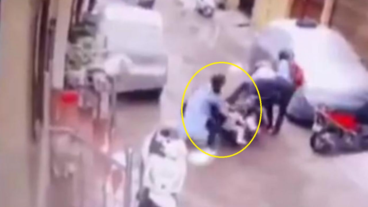 ¡Una guerrera! Mujer evita que secuestradores se lleven a su hija de 4 años, mira el video