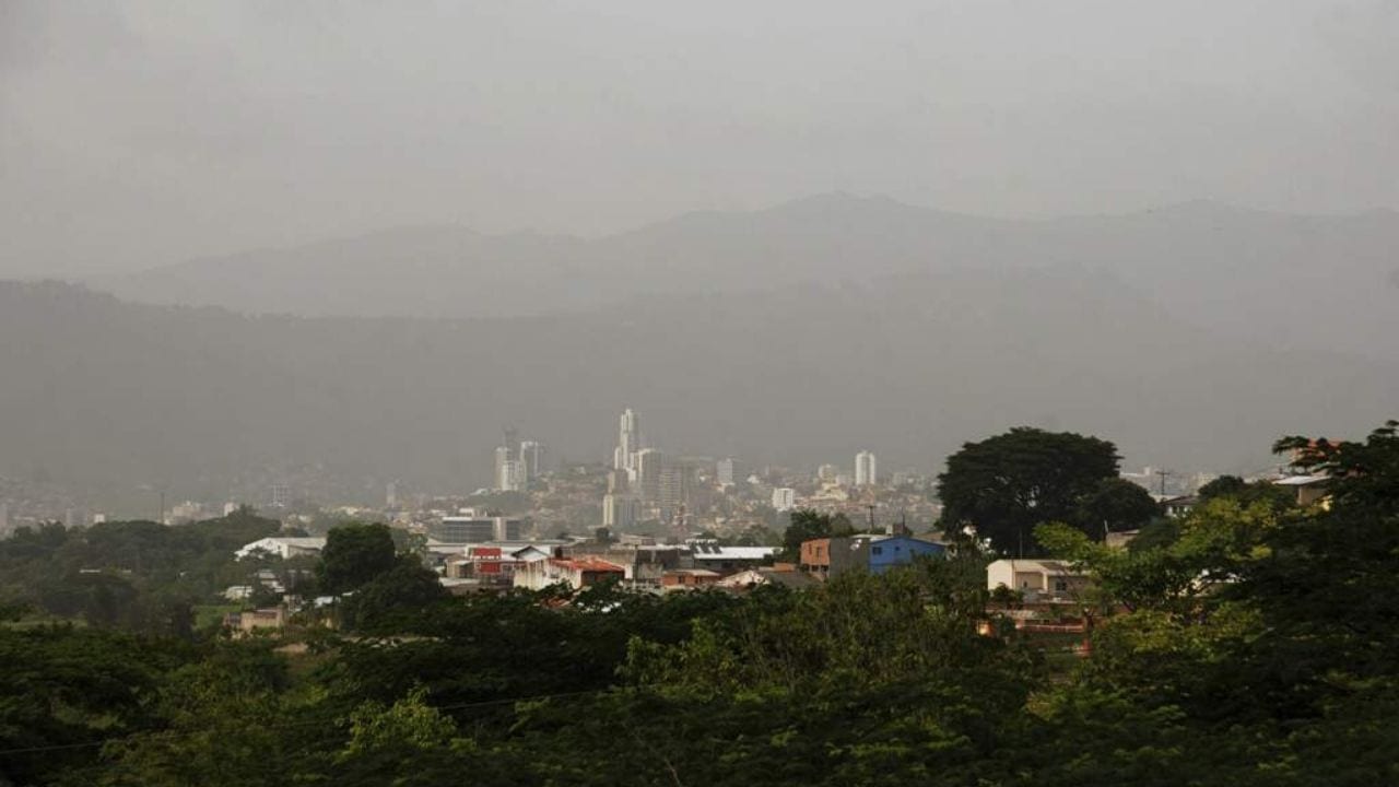 Imagen de ¿Hasta cuándo dejará de afectar el polvo del Sahara a Honduras?