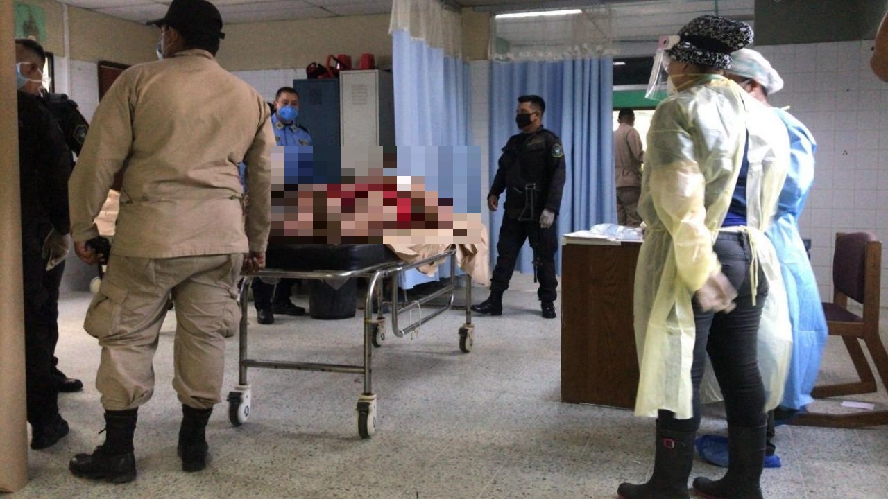 Dos privados de libertad muertos y varios heridos deja reyerta en centro penal de Puerto Cortés