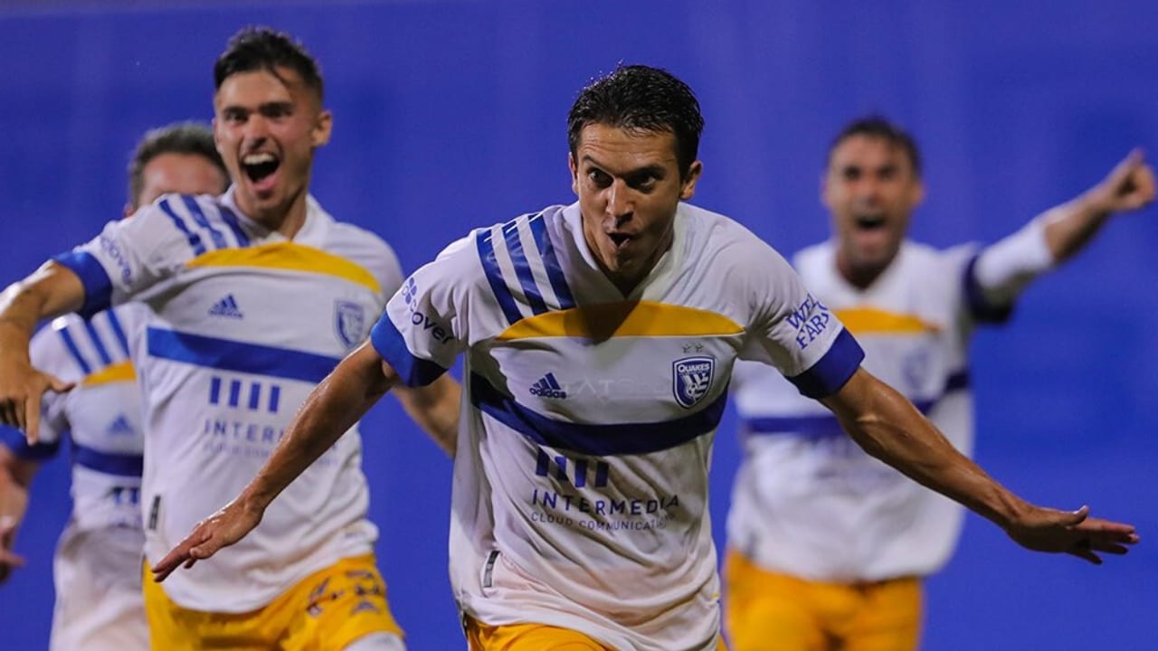 MLS: Earthquakes remontada 4-3 ante Whitecaps, ¡una locura!