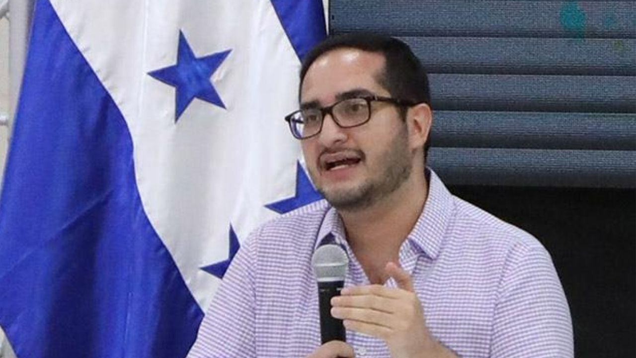 Ministro de Gobierno Digital es el sucesor de Rocío Tábora en la Secretaría de Finanzas