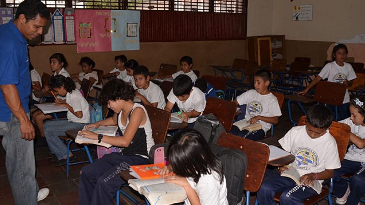 ¿Alumnos pasarán al siguiente grado de forma automática?, esta es la reacción del Colegio de Pedagogos de Honduras