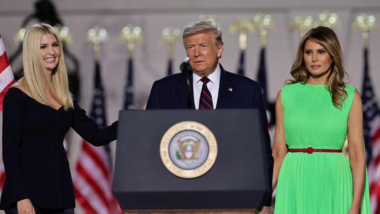 Melania Trump lanza la ´mirada de la muerte´ a Ivanka y desata polémica, mira el video