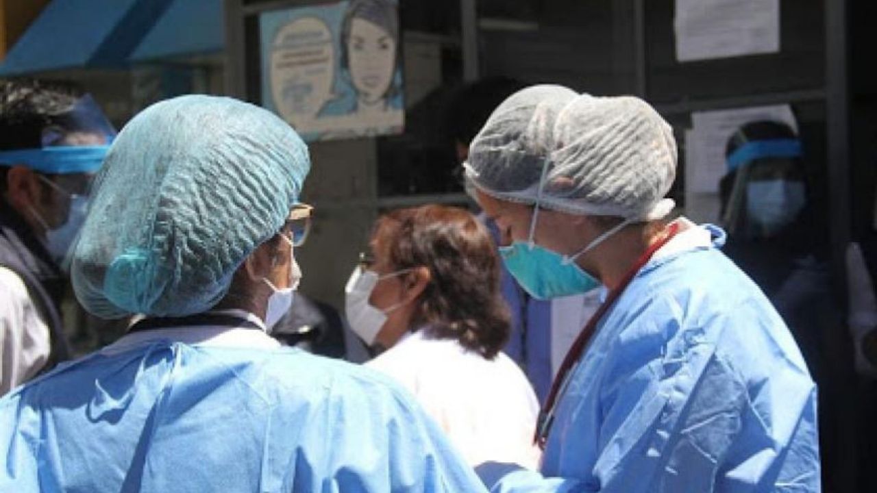 Enfermeras auxiliares y profesionales del Leonardo Martínez se declaran de 'brazos caídos’ en medio de crisis sanitaria