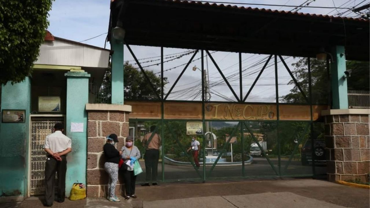 Gracias a los centros de triajes se reduce el ingreso de pacientes con covid en el Hospital El Tórax
