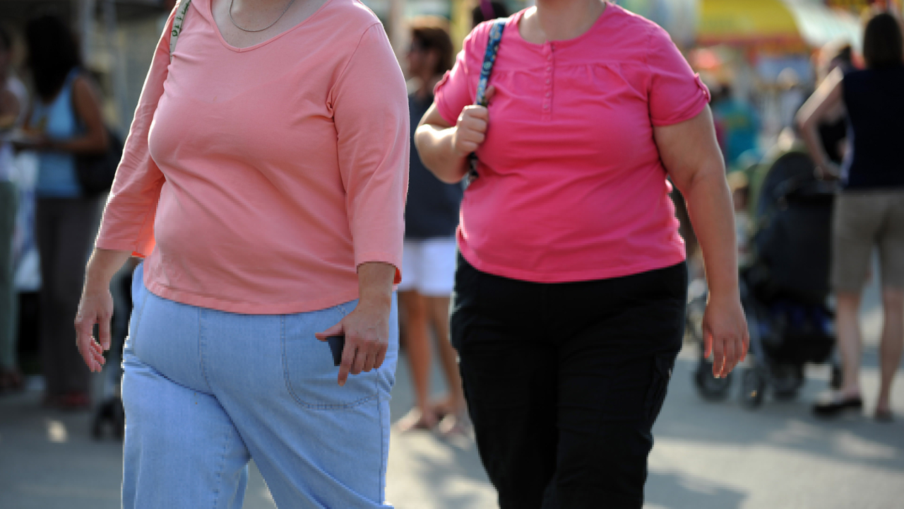 Alertan que la vacuna contra el covid-19 podría ser menos efectiva en personas obesas