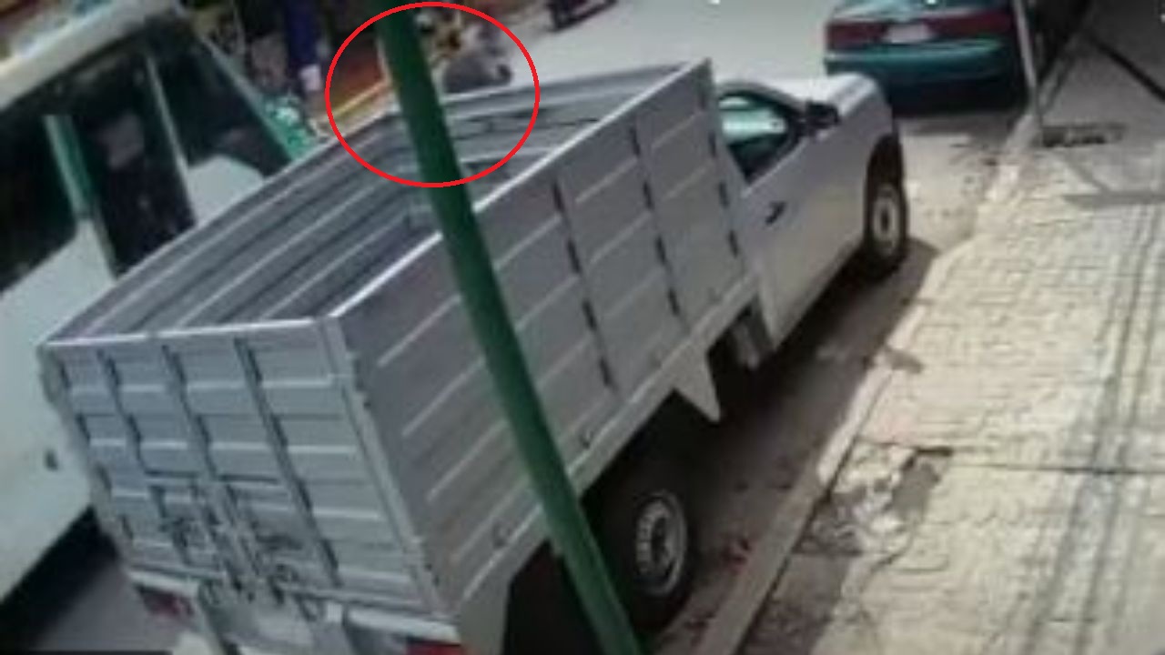 Niña de 3 años muere luego de que un bus la embiste y le pasa por encima en México