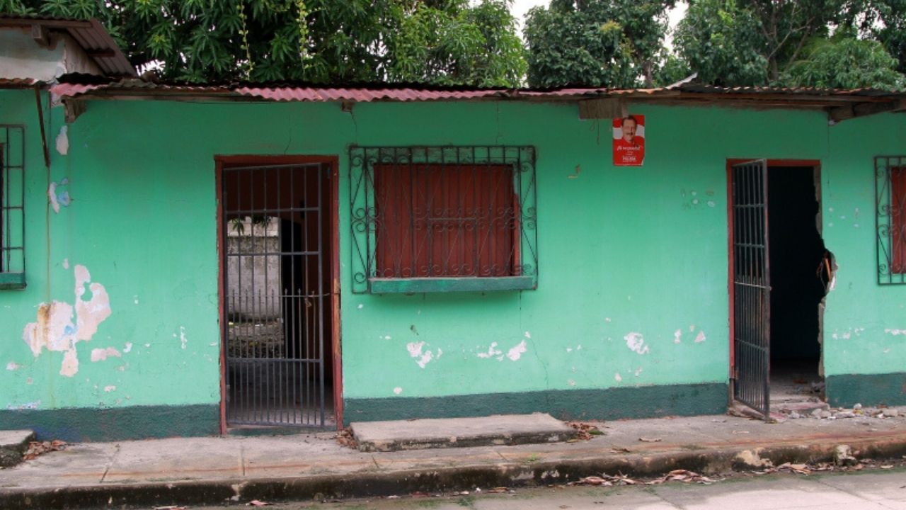 Hasta 9 años de cárcel castigarían a sujetos que con amenazas obligan a una persona a abandonar su vivienda en Honduras