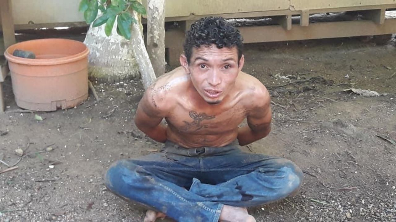 Hombre quería robar en una vivienda en Roatán, pero recibe una dura lección
