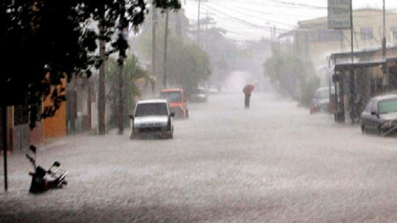 Elevan alerta amarilla en cinco departamentos de Honduras por fuertes lluvias