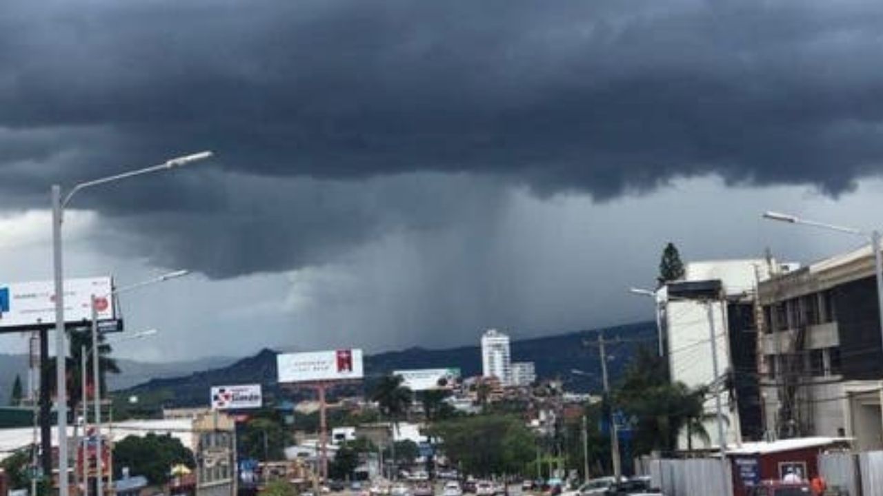 Lluvias y tormentas eléctricas afectarán a cinco regiones de Honduras