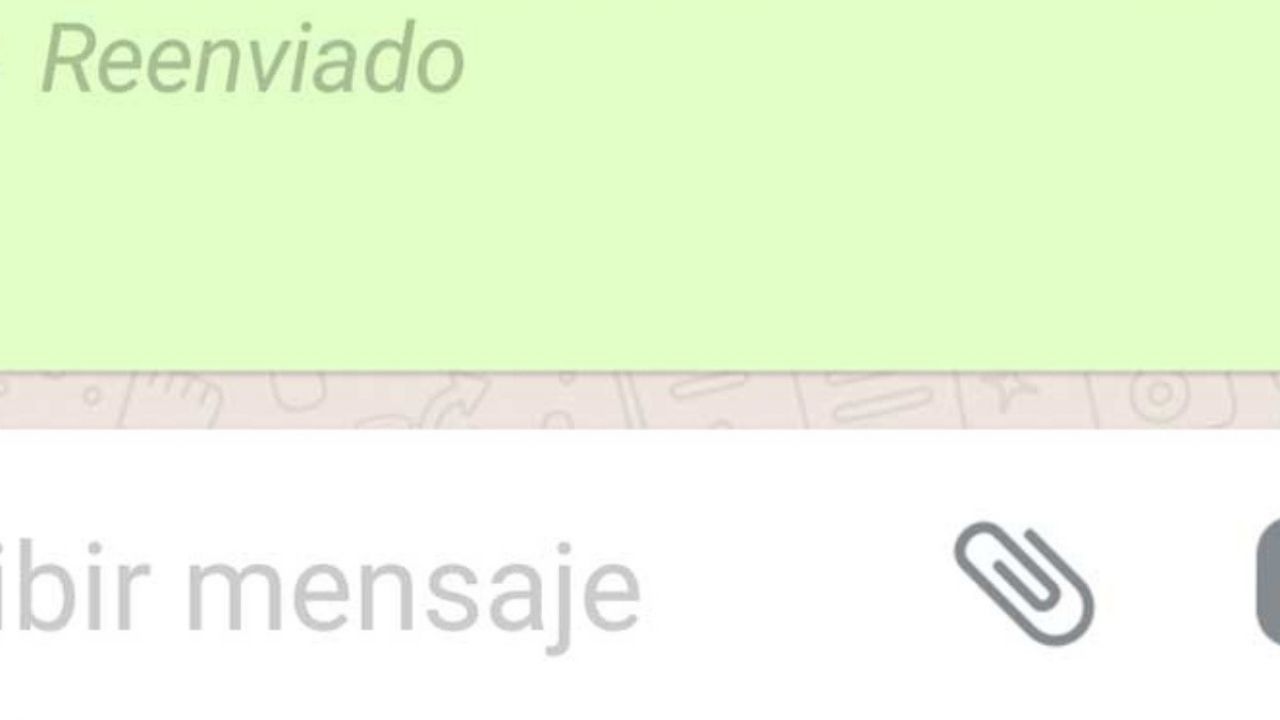 Le llueven las críticas a maestra tras pedir a mamás de alumnos no enviar tareas porque iba de vacaciones