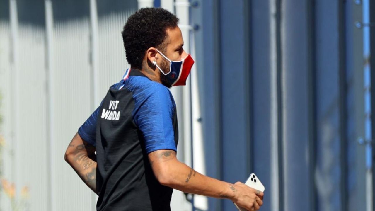 Neymar vuelve a los entrenamientos del PSG, luego de superar el covid