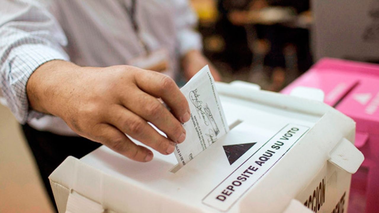 Salvador Nasralla logra la inscripción de su partido político ante el Consejo Nacional  Electoral