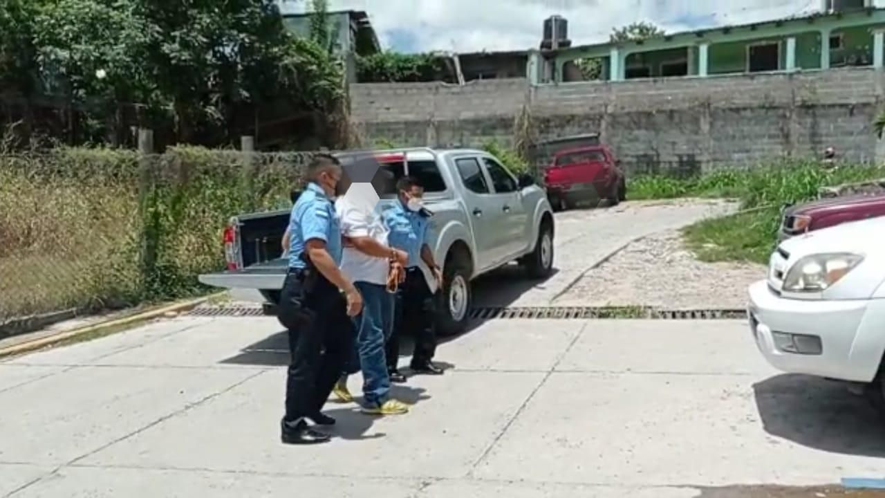 Capturan a hombre acusado de supuesta violación en contra de su hija de 7 años