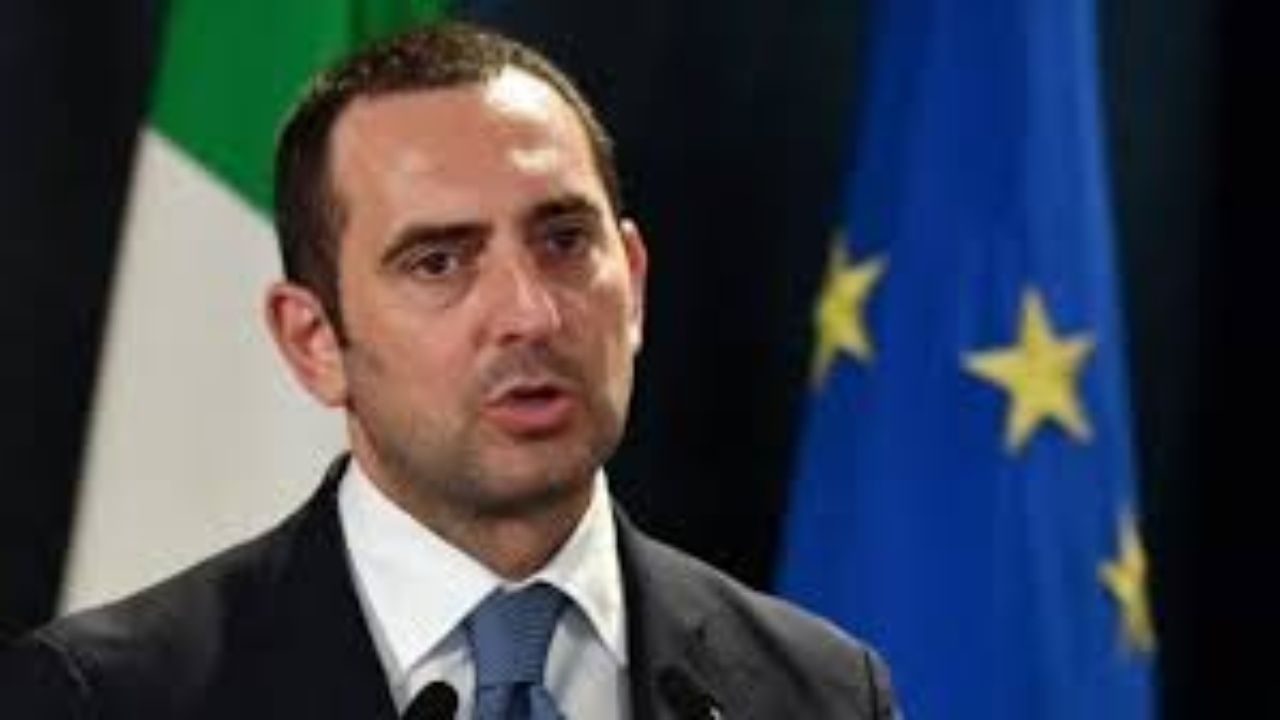 Ministro de deportes italiano tildó a CR7 de ´arrogante´