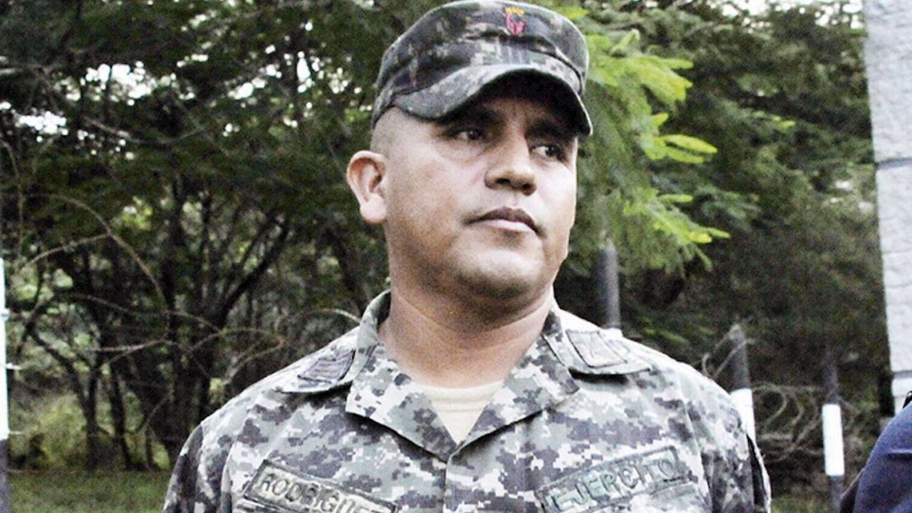 Capitán retirado Santos Orellana revela por qué estaba seguro de su liberación tras ser detenido cuando salía de una iglesia