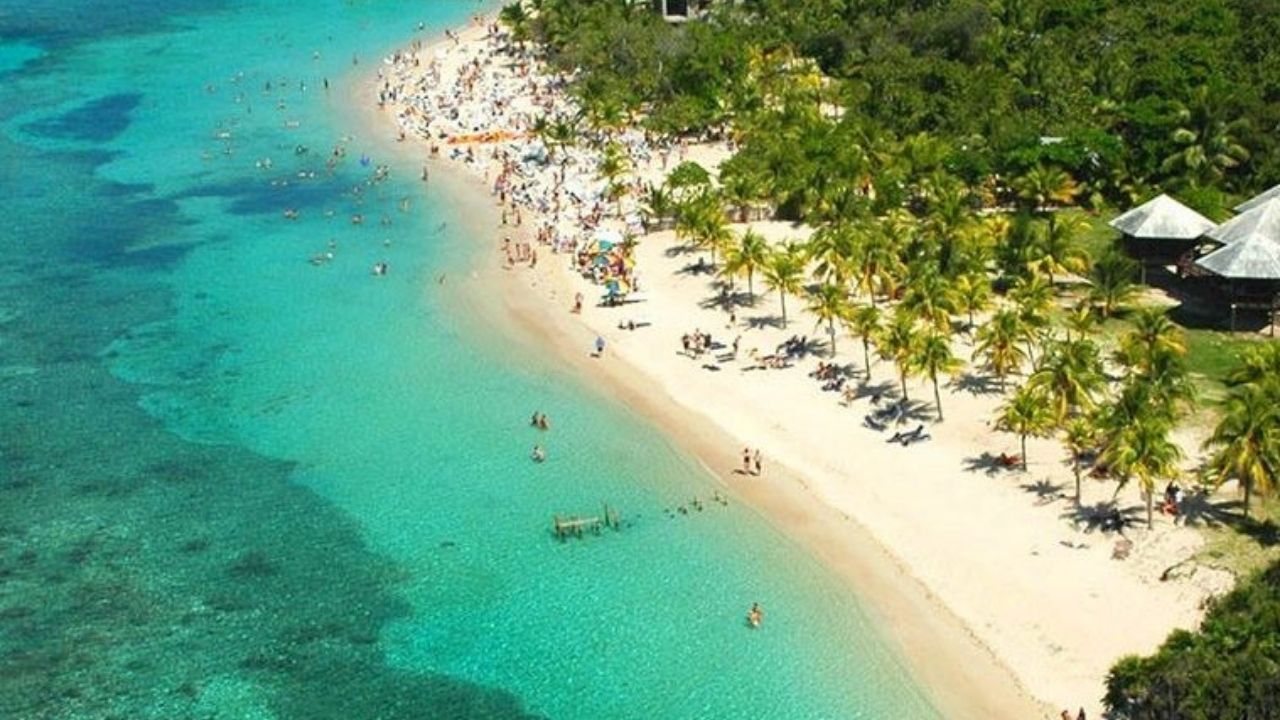 Alcaldes y pobladores de Islas de la Bahía se oponen a los proyectos que dan vida a las ZEDE