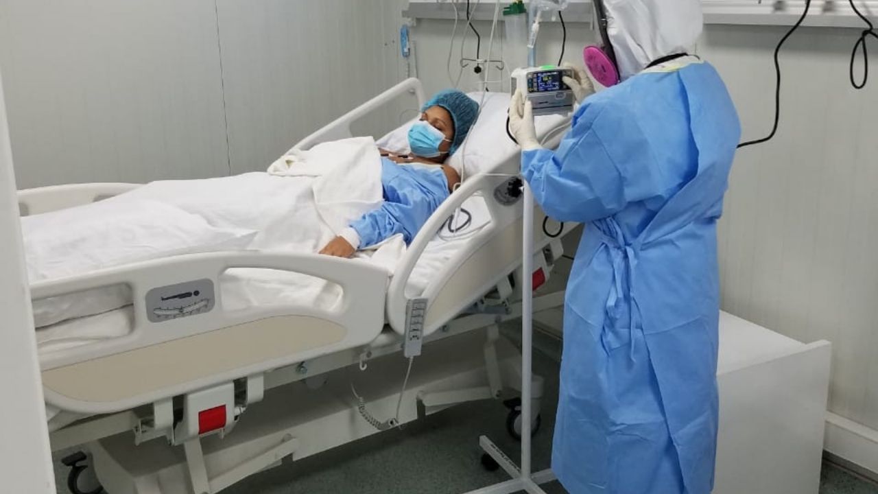 Trasladan a los primeros cuatro pacientes covid al hospital móvil de San Pedro Sula