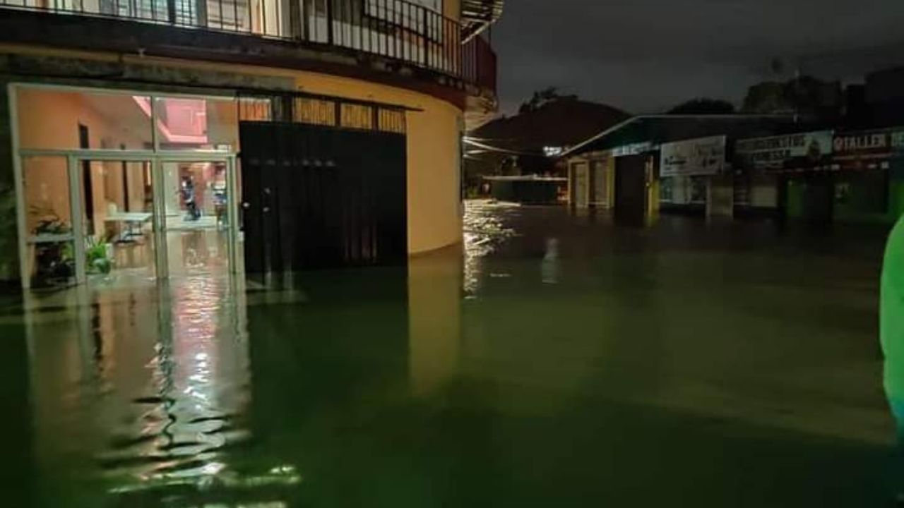 Un policía y una menor mueren producto de las lluvias en La Paz