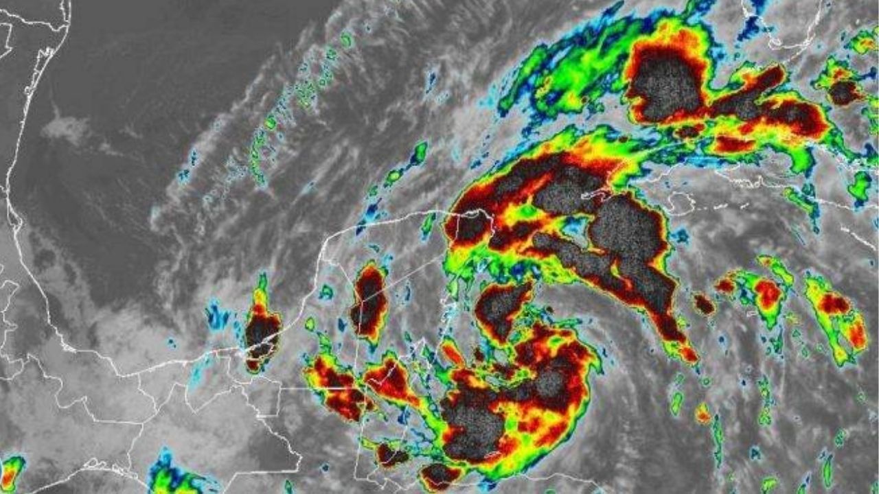 Decretan alerta roja en seis departamentos de Honduras por tormenta tropical Gamma