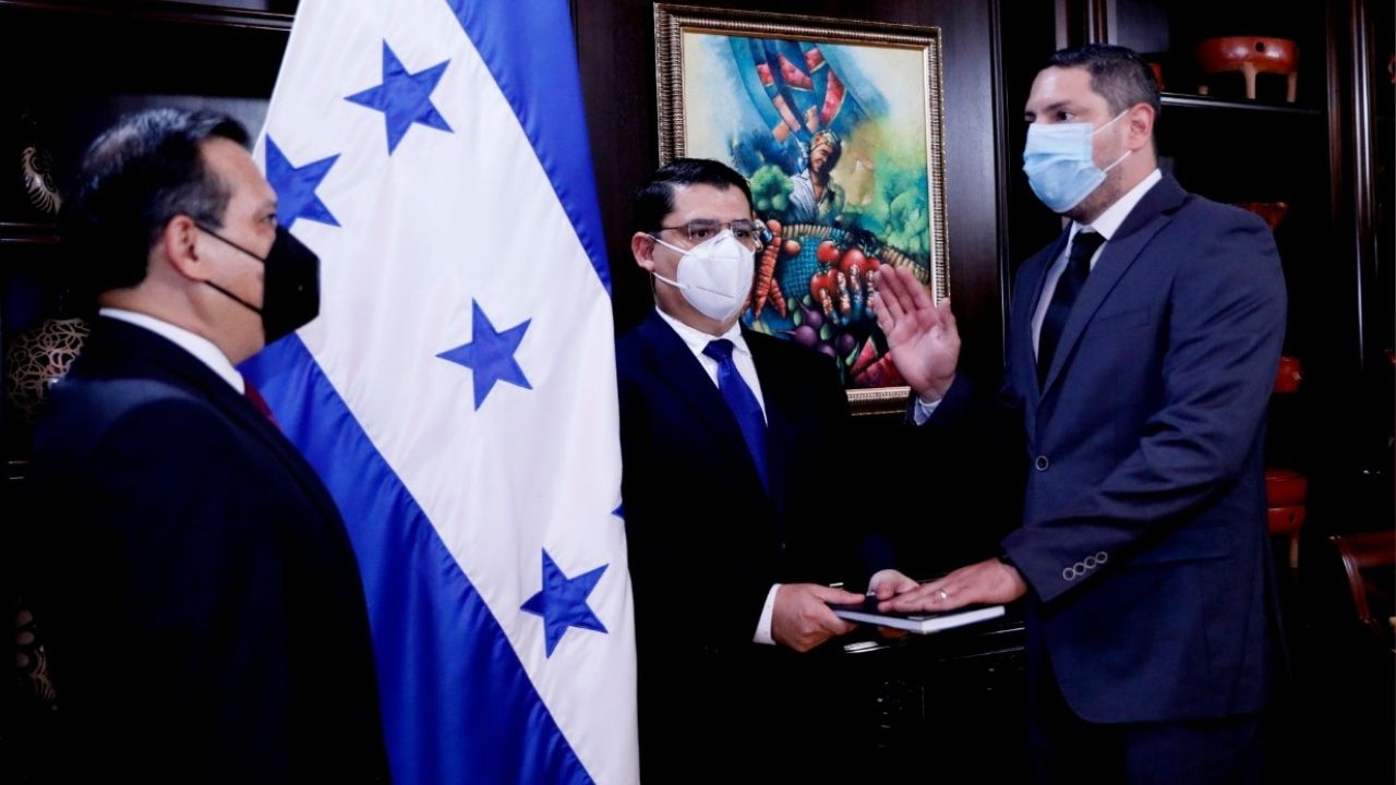 'Vamos a llenar la expectativa que el Presidente ha delegado en nosotros', dice exreguetonero ‘Killa’, nuevo ministro de Copeco