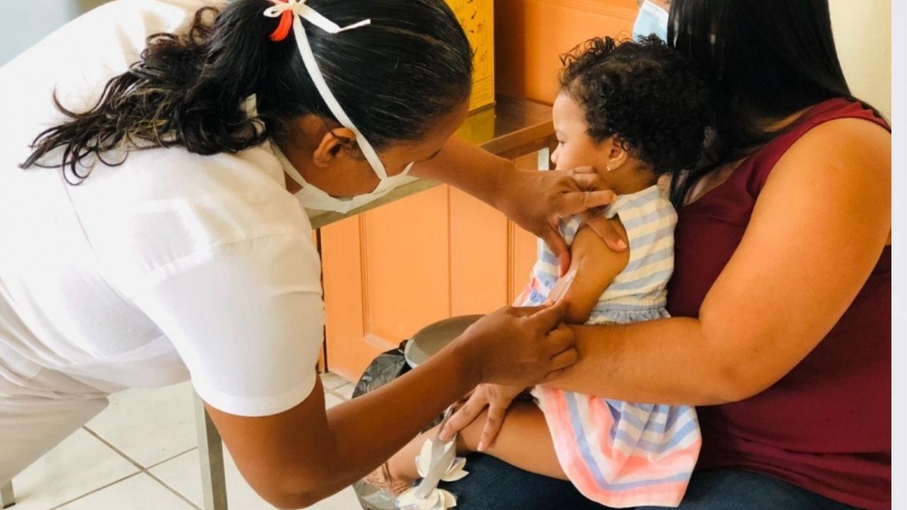 10 enfermedades en niños y grupos en riesgo son prevenibles con esquema de vacunación nacional, expone experta hondureña en salud