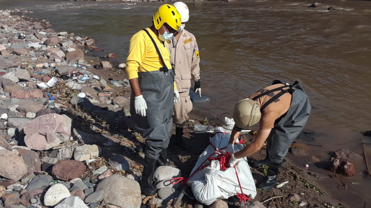 Encuentran cadáver de otro hondureño flotando en el río Choluteca