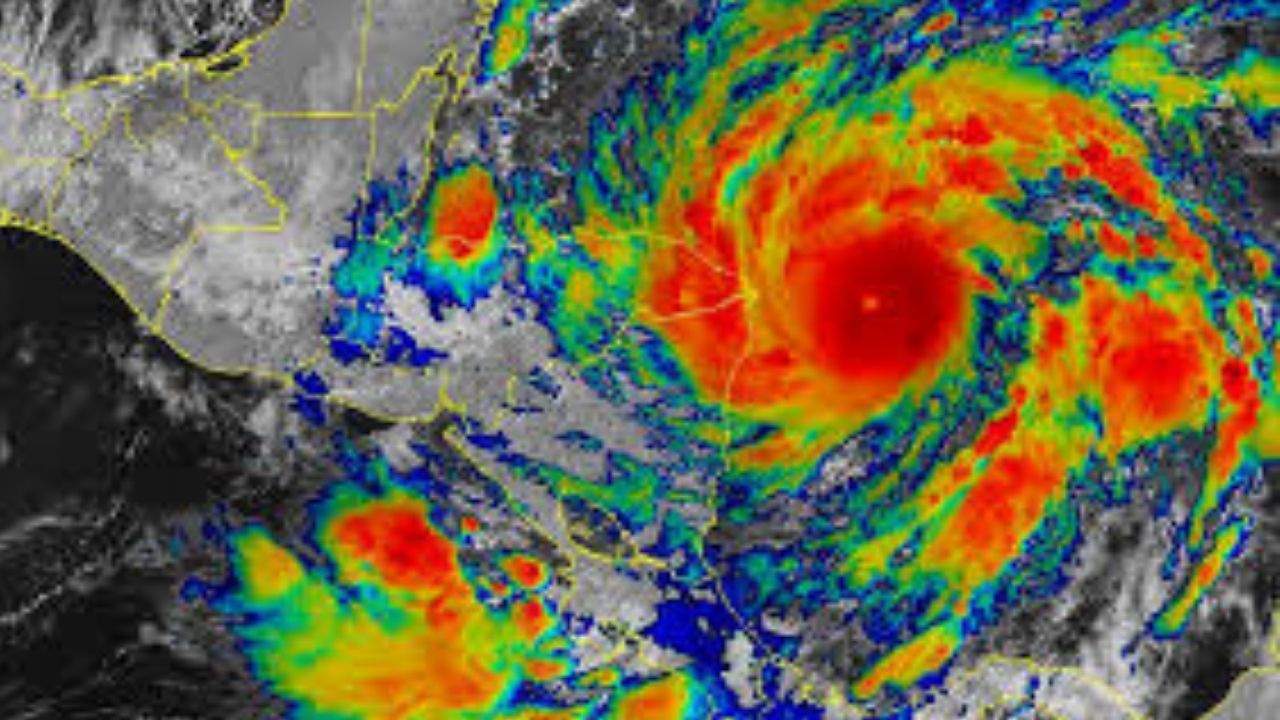 Eta llegará a Honduras en tormenta tropical, tras debilitarse en Nicaragua a categoría 2