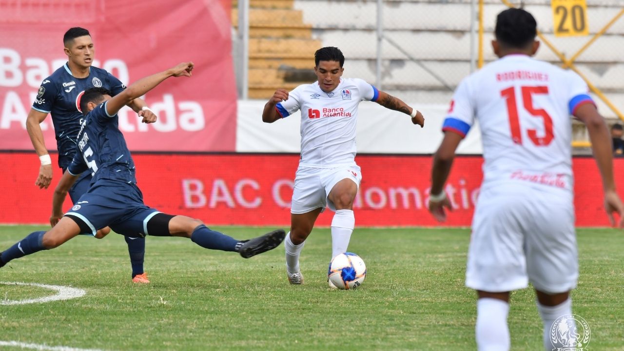 Olimpia se impone ante el Motagua 2-1 en el clásico capitalino
