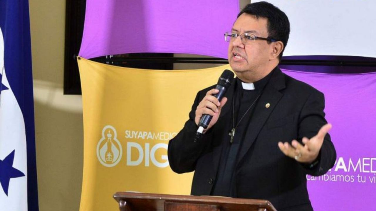 Padre Juan Ángel López cuestiona a Copeco por trabas en donaciones: 'no hacen ni dejan hacer'