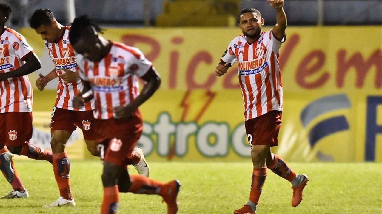 Vida afianza liderato de la zona norte tras vencer 6-1 a Real Sociedad