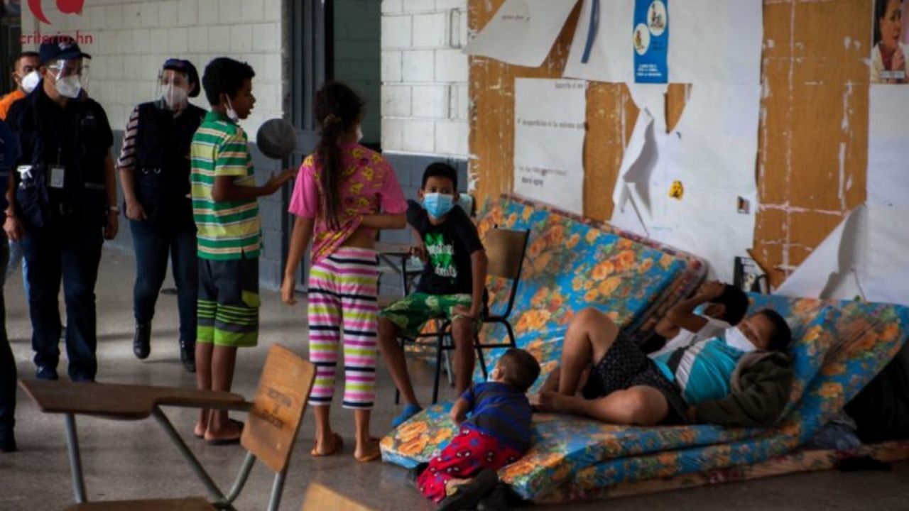 Lista de nombres de personas en albergues y rescatadas en Honduras tras paso de Eta