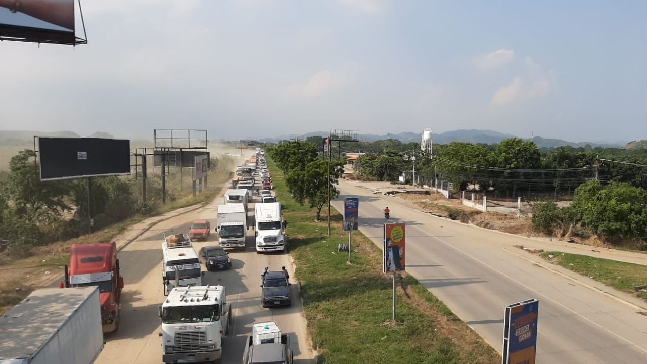 Varias familias del Valle de Sula evacúan sus viviendas ante alerta por la tormenta tropical Iota