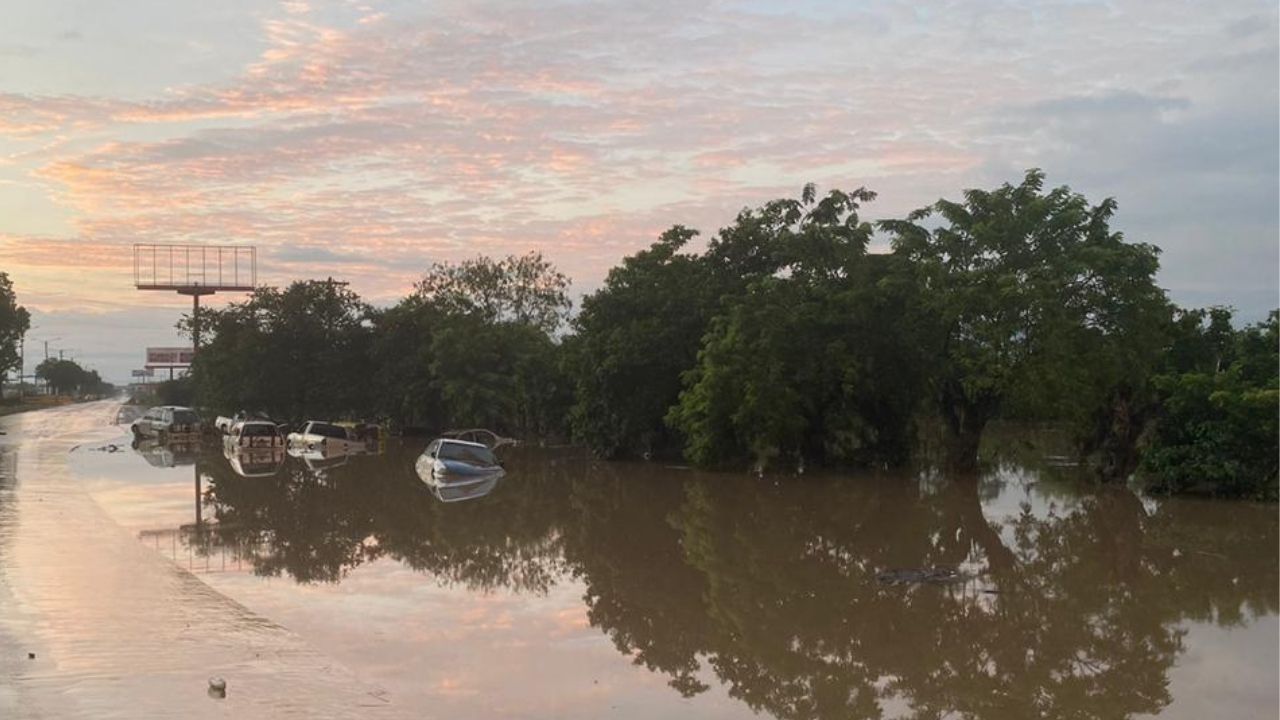 Inundaciones en la zona norte persisten pese a que Iota salió de Honduras hace dos días