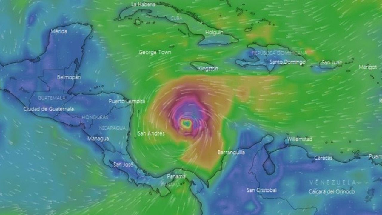 Mensajes claves del huracán Iota que deben ponerte en alerta