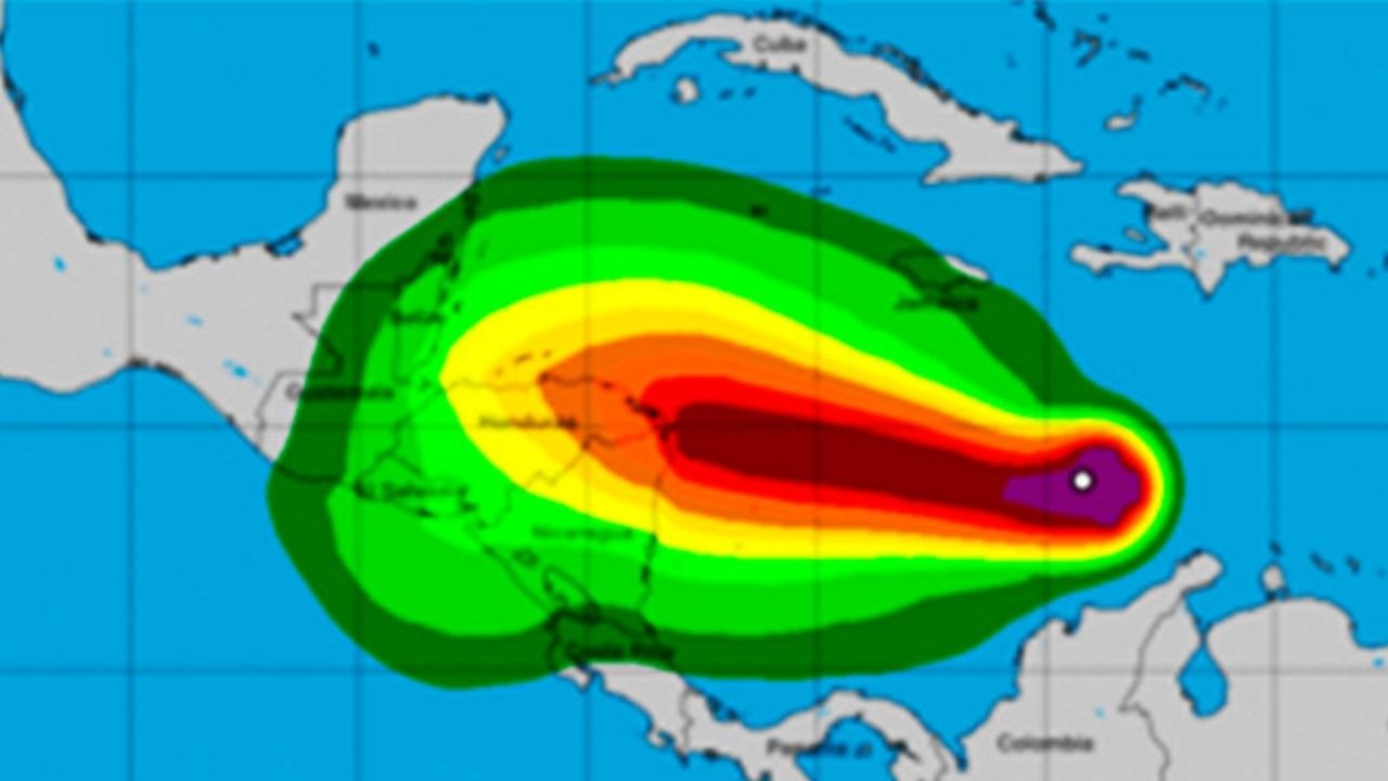 Iota se fortalece a tormenta tropical e ingresará a Honduras entre el domingo y lunes