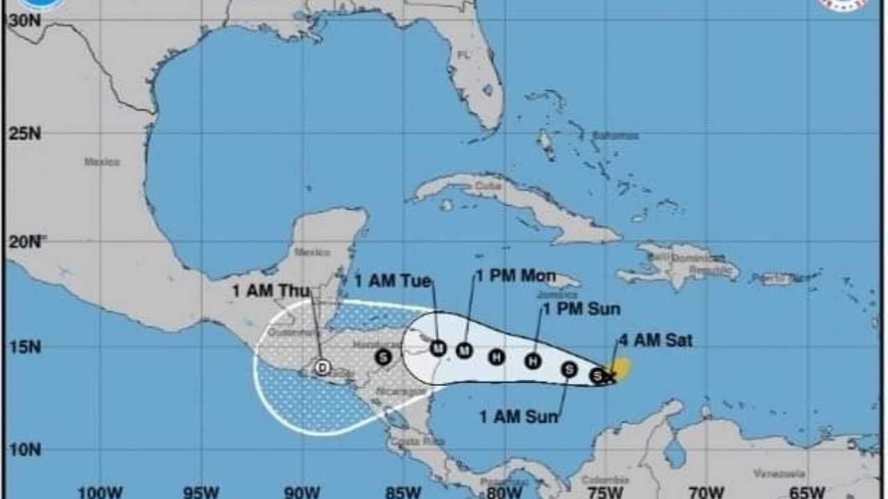 A 920 kilómetros al sureste del Cabo de Gracias a Dios se encuentra la tormenta tropical Iota