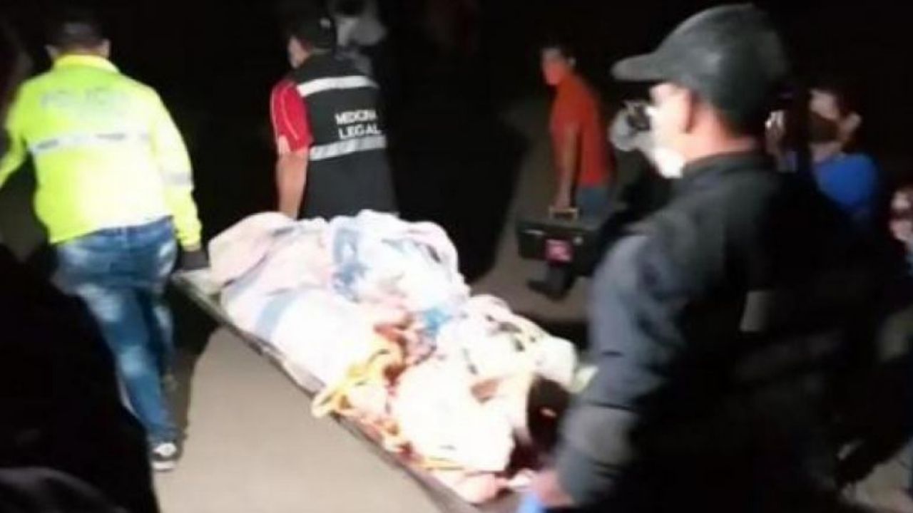 Ecuatoriana asesina a cuchillazos a su única hija por no entregarle el celular