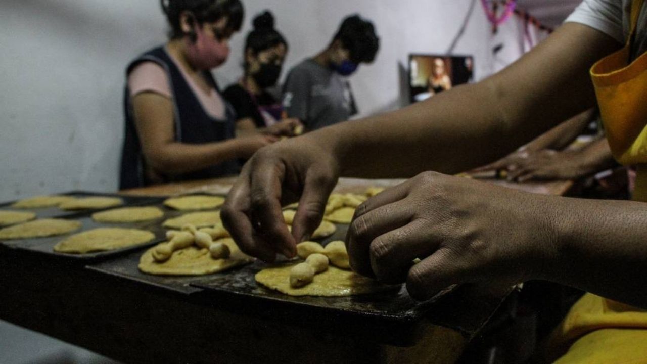 ¿Qué ingredientes contiene el pan de muertos que es una locura en México?
